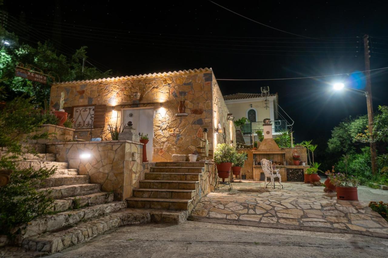 Andrikas Villa At Xenios Avlais Alikanás Exterior foto